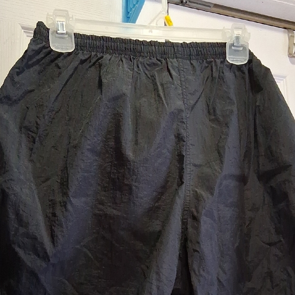 Nike Women's Black Athletic Shorts - Picture 6 of 9